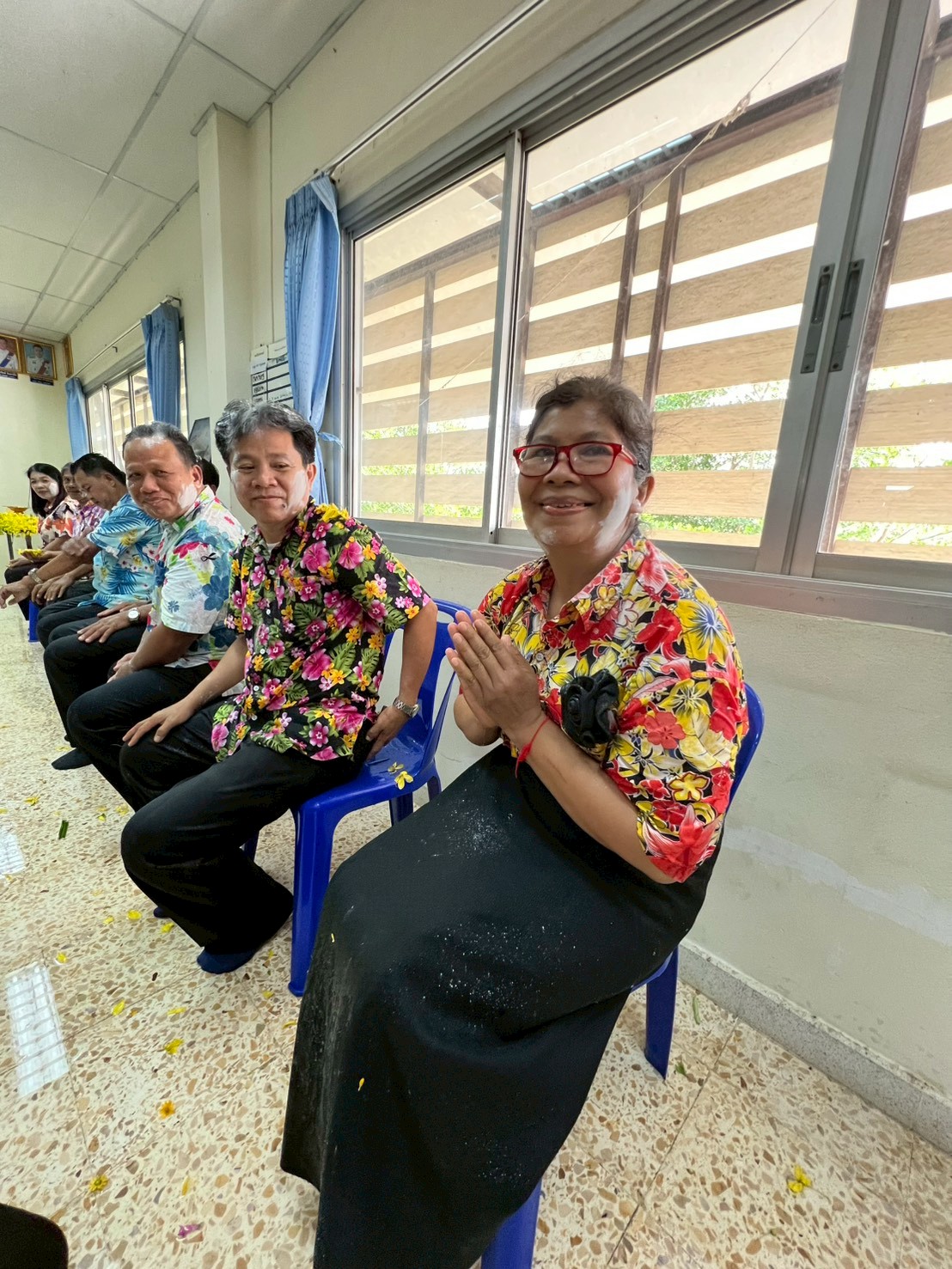 title - ส.ป.ก. ยโสธร จัดพิธีสรงน้ำพระและพิธีรดน้ำดำหัว เนื่องในโอกาสวันขึ้นปีใหม่ไทย ประจำปี พ.ศ.2569